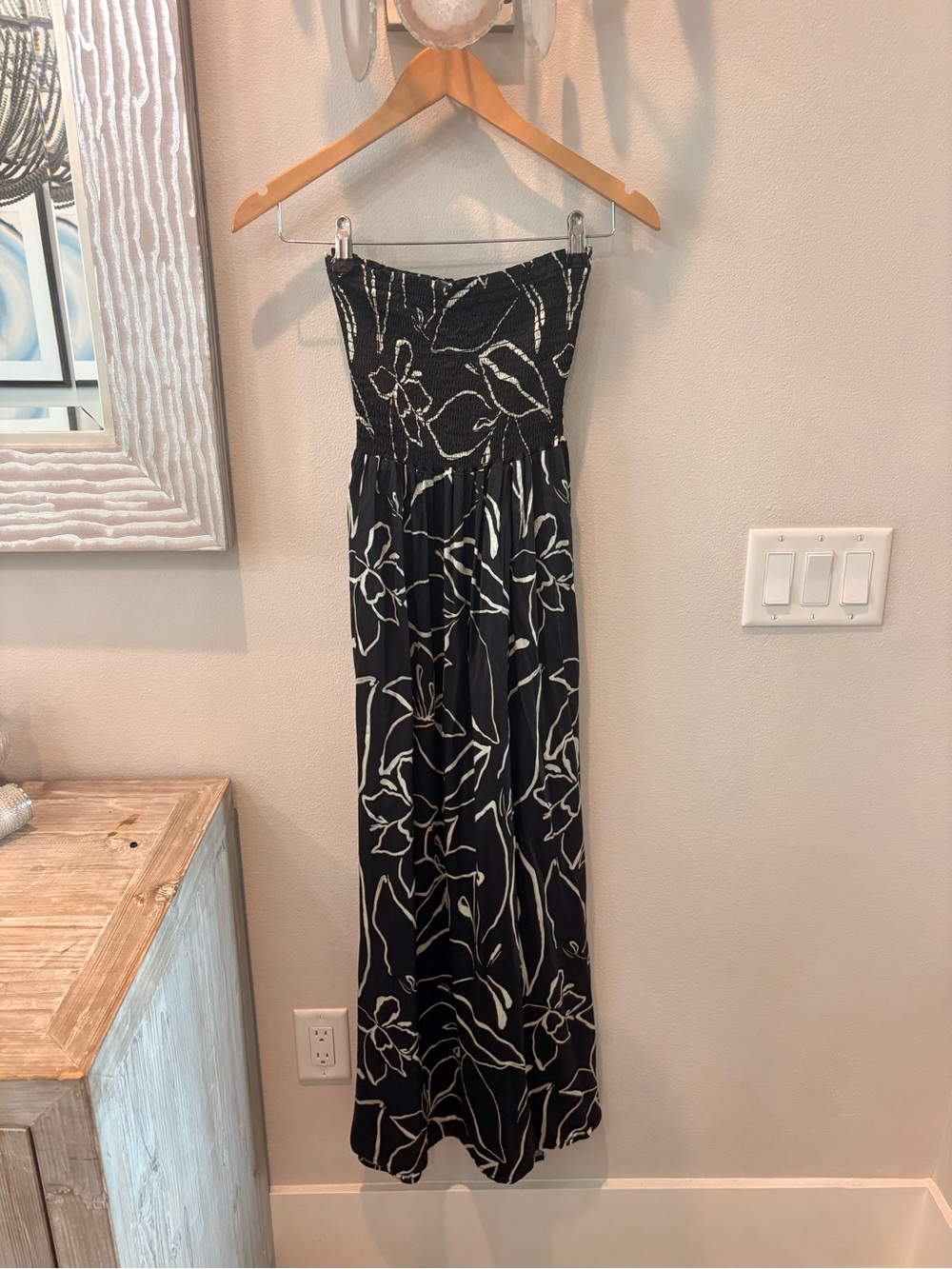 Shore brand Strapless Black & White Floral Maxi Dress - Picture 3 of 3